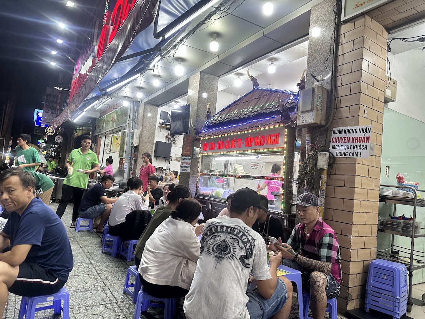 quán ăn vặt đêm TPHCM