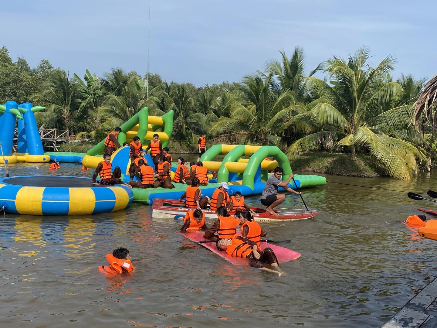 khu vui chơi dưới nước